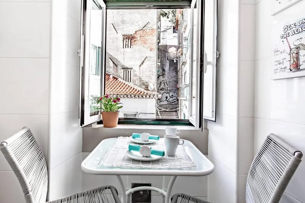 Inloveapartments - Alfama Best Balcony Lisbon Portugal